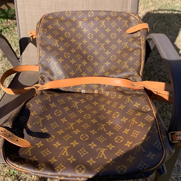 Authentic Louis Vuitton Saumur 35 - Picture 5 of 12
